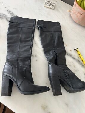 Women’s Black Leather over the knee  Heeled Boots